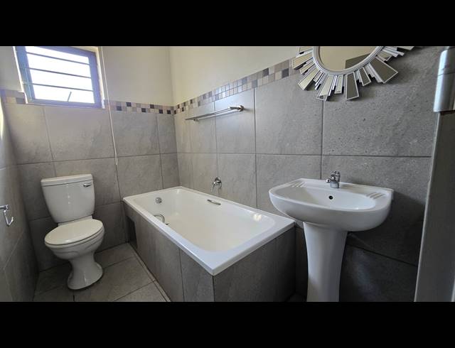 3 BEDROOM FREEHOLD FOR SALE IN ALBERTSDAL